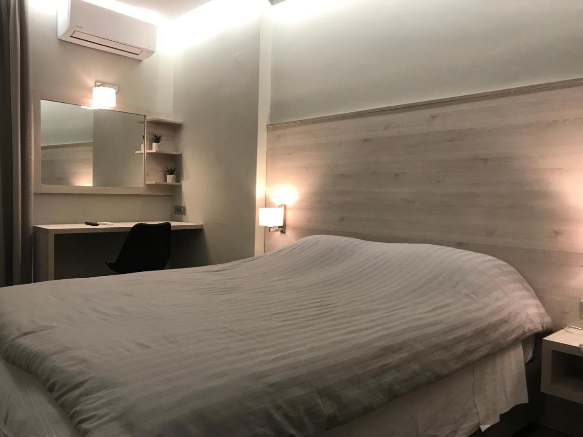 Plaza Hotel Нафпактос Экстерьер фото